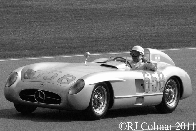 Sir Stirling Moss, Mercedes 300 SLR, Goodwood Revival