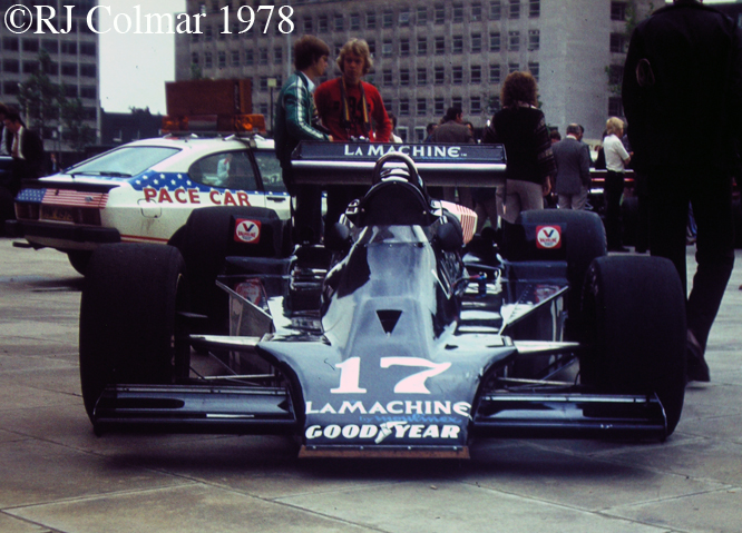 78_09_26_17_Vollstedt_14_01sc Vollstedt Offy 77, Jubilee Gardens