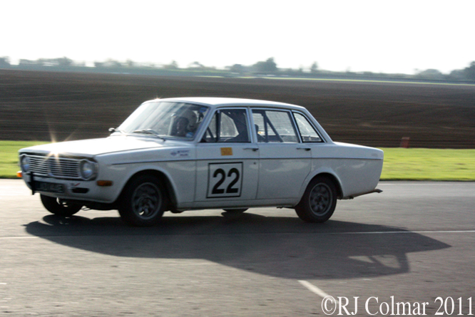 Volvo 144, Castle Combe, Regency Laundry Sprint