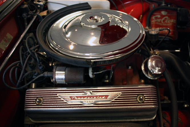 Ford Thunderbird, Race Retro