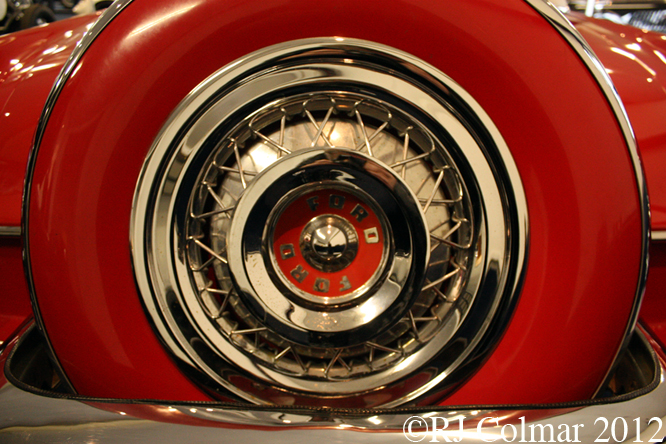 08 IMG_4890sc Ford Thunderbird, Race Retro