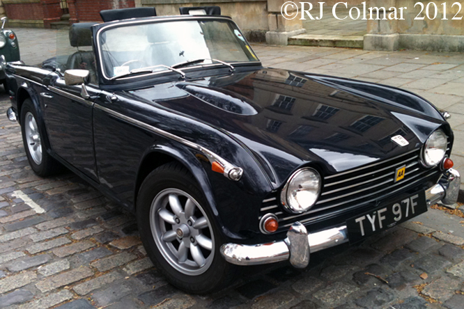 Triumph TR5PI, Avenue Drivers Club, Queens Sq, Bristol