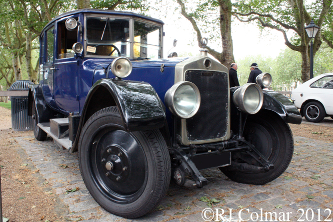 Lanchester, Avenue Drivers Club, Queens Square, Bristol