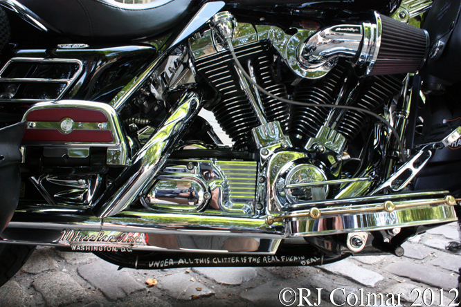 Harley Davidson Road King, Avenue Drivers Club, Queen Square, Bristol