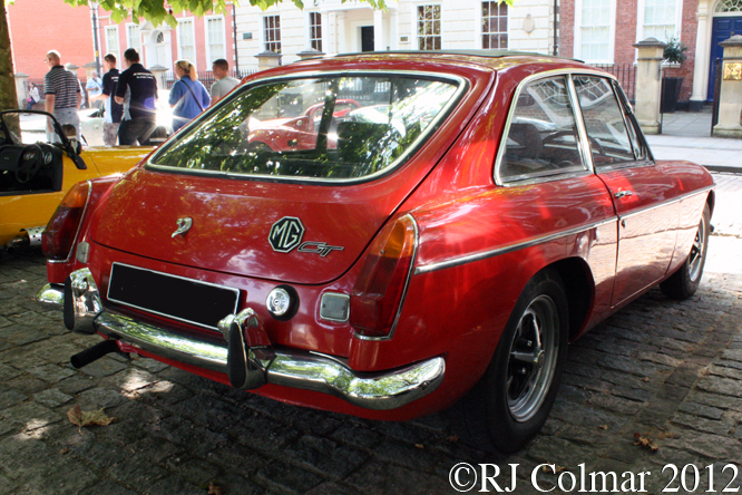 MGB GT, Avenue Drivers Club, Queen Square, Bristol