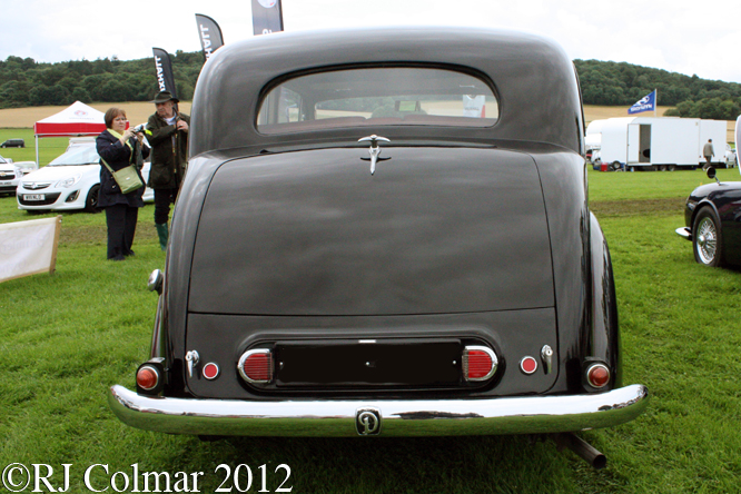 Daimler Consort, Classics at the Castle, Sherbourne