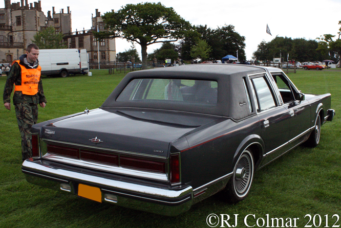 Lincoln Town Car, Classics at the Castle, Sherborne 