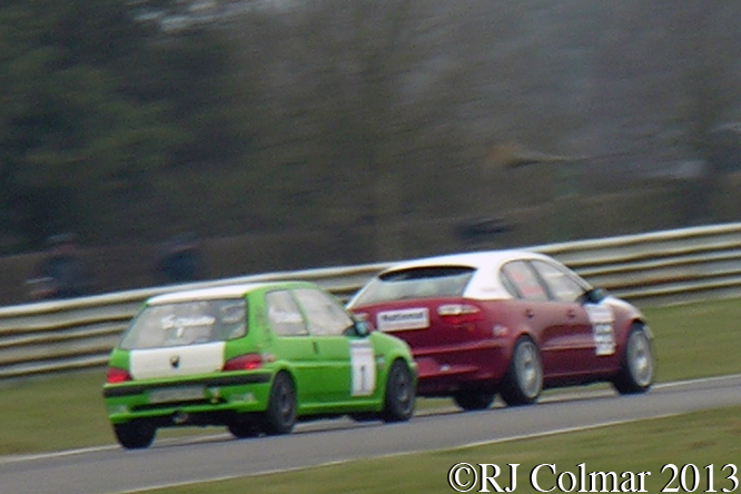 National Windscreens, Castle Combe Saloon Car Championship, Howards Day, Castle Combe