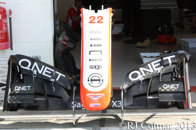 Marussia Cosworth MR02, Young Driver Test, Silverstone