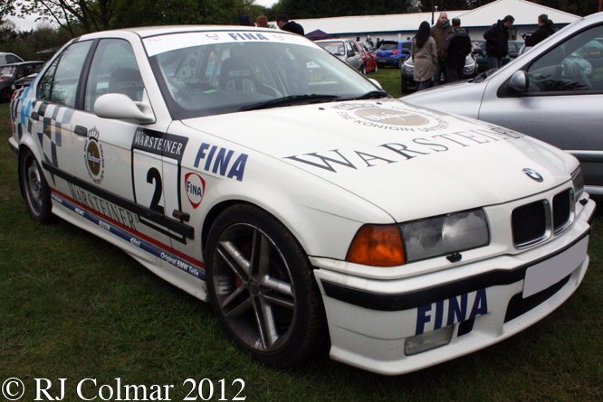 BMW 328i, Castle Combe