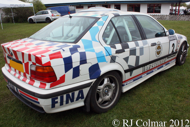 BMW 328i, Castle Combe