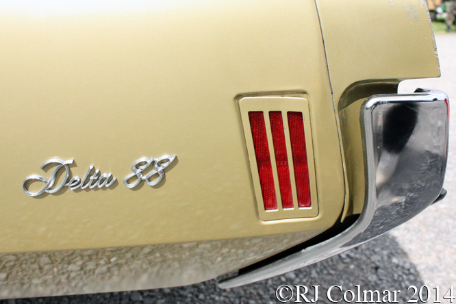 Oldsmobile Delta 88, Summer Classics, Easter Compton