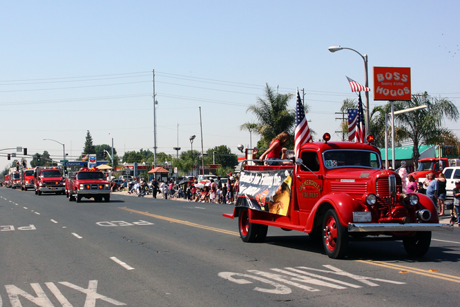 1937 Dodge Fire Truck, Farmersville Volunteer Fire Company, California,