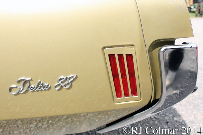 Oldsmobile Delta 88, Summer Classics, Easter Compton, 