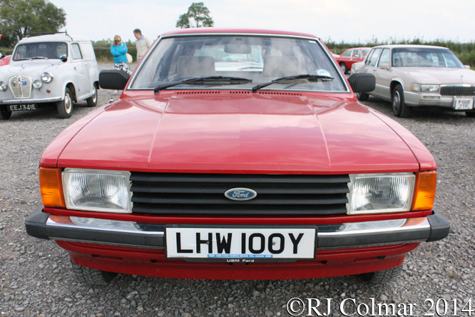 Ford Cortina Mk V 1.6L Estate, Summer Classics, Easter Compton,