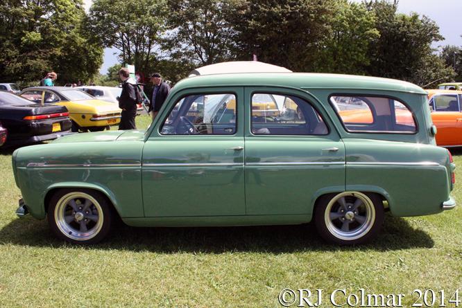 Ford Prefect Farnham, Classic & Retro Action Day, Castle Combe