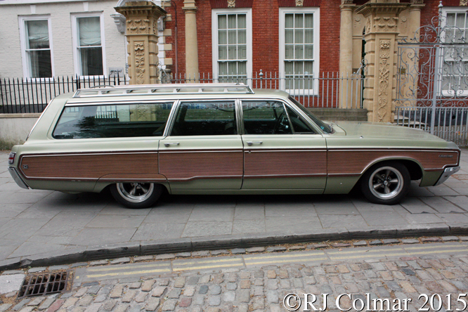 Chrysler Town & Country, Avenue Drivers Club, Queen Square, Bristol,